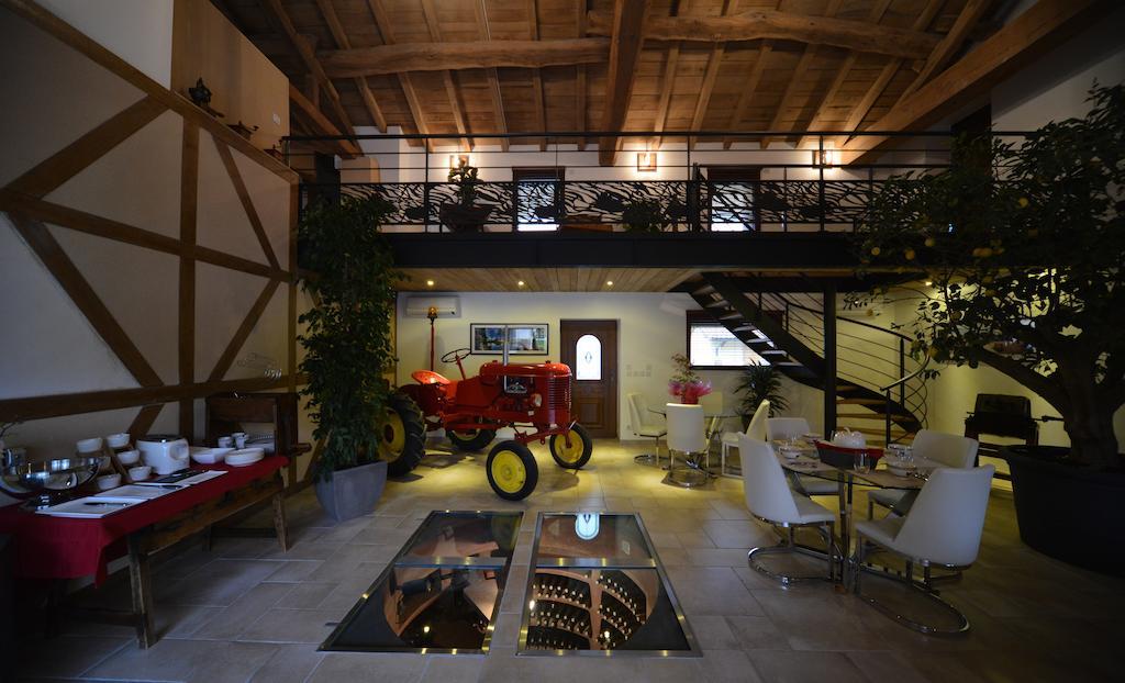 Domaine De La Garde Bed & Breakfast Vonnas Bagian luar foto